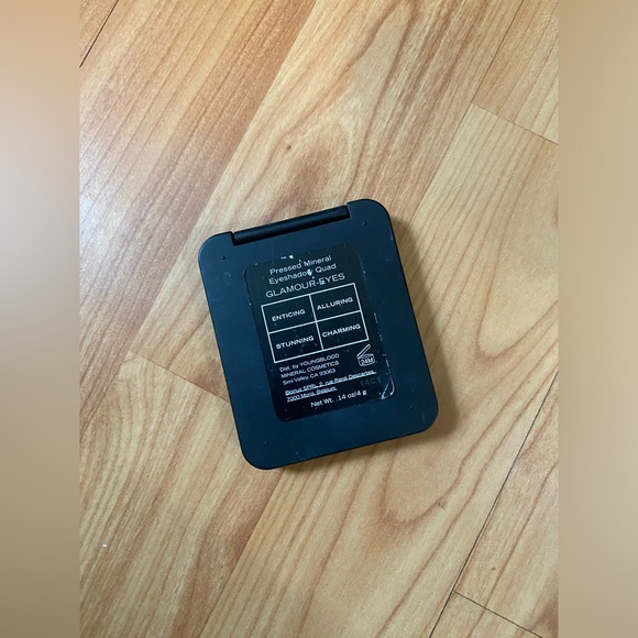 Youngblood pressed eyeshadow quad pallet - Picture 2 of 4